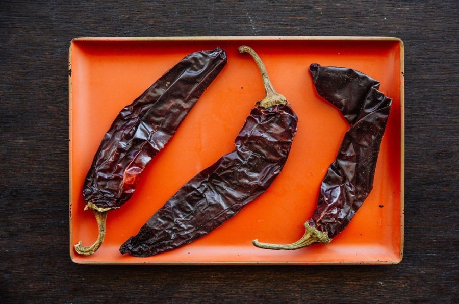 Chiles & Peppers Red Stick Spice Company | Guajillo Chile Peppers